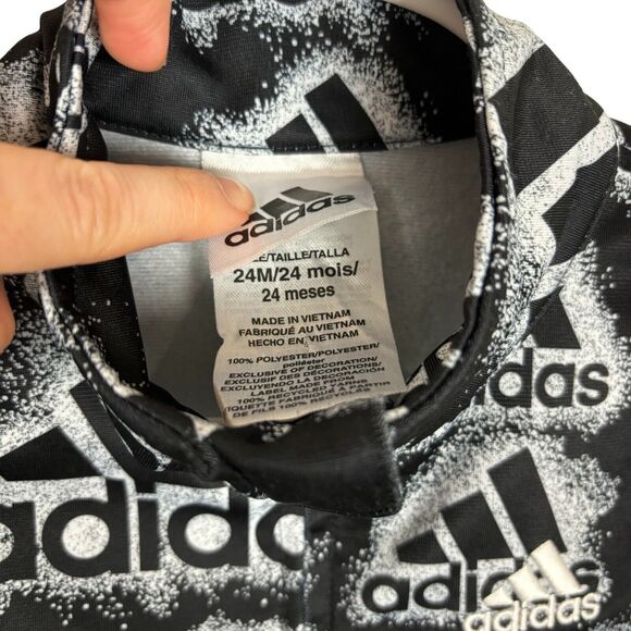 Adidas Black Print Full Zip Jacket Boys 24 Months - Picture 2 of 4